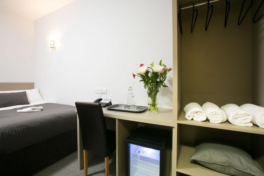 Belvilla Ilford Hill Hotel London Bagian luar foto