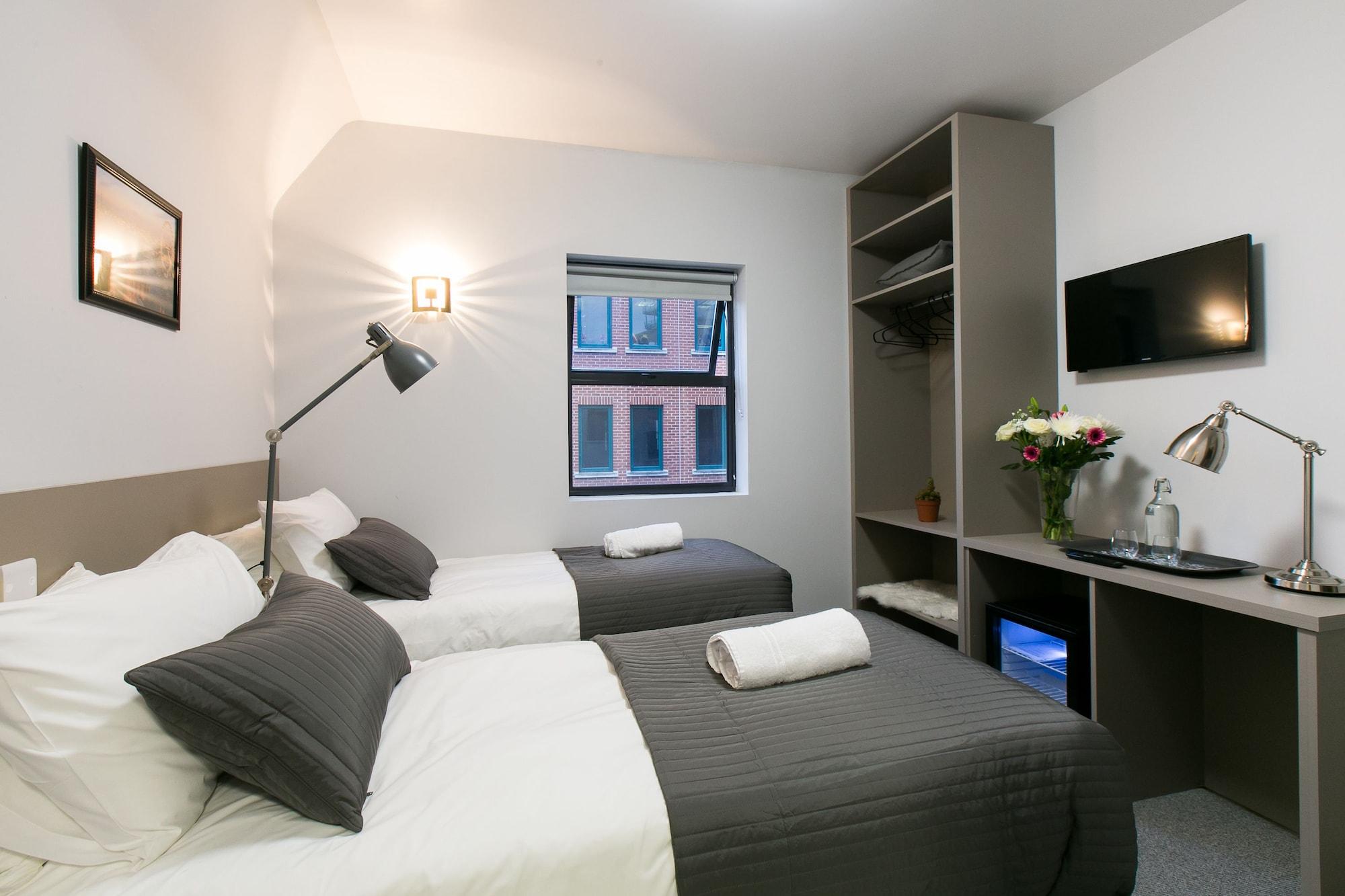 Belvilla Ilford Hill Hotel London Bagian luar foto
