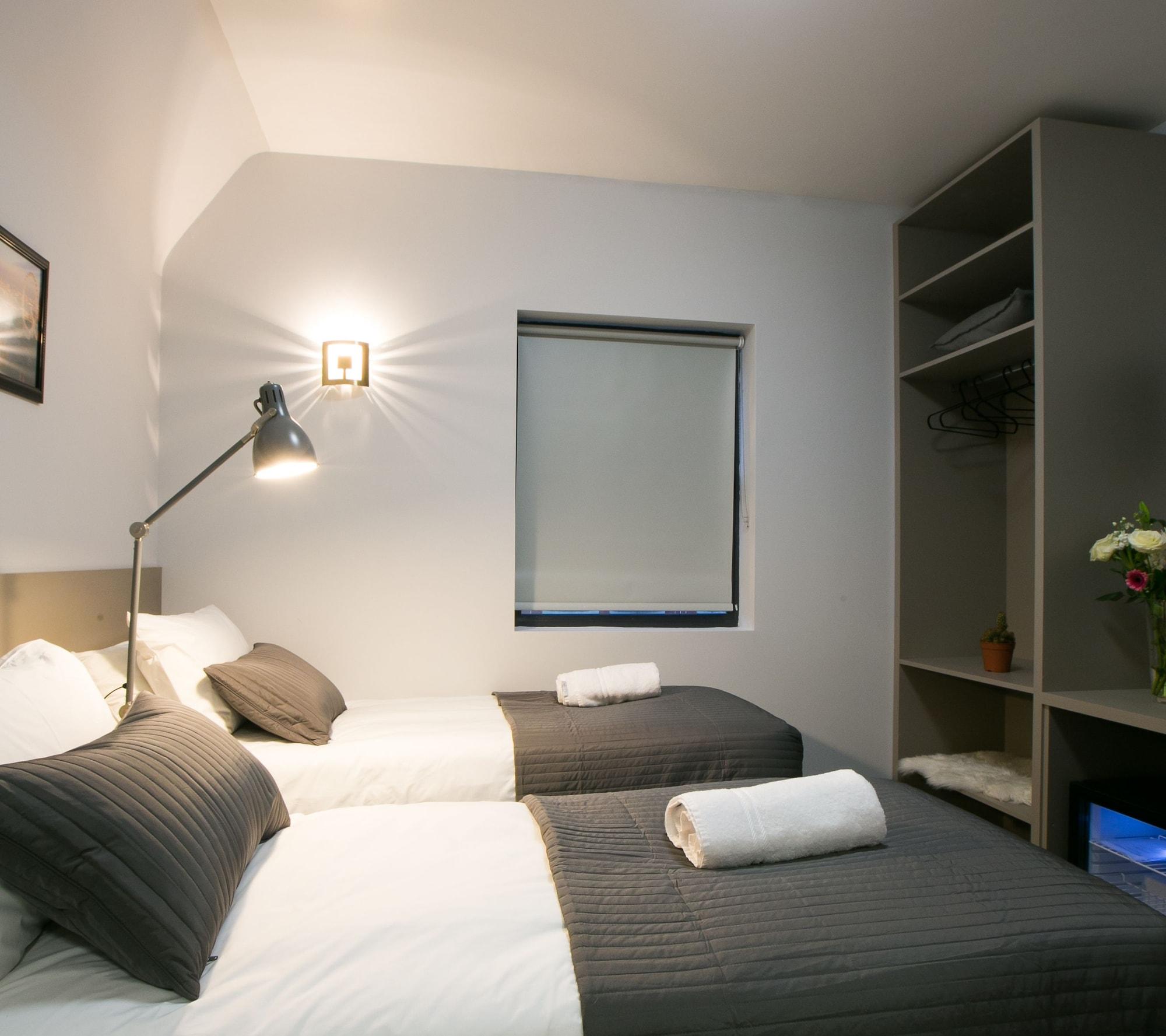 Belvilla Ilford Hill Hotel London Bagian luar foto