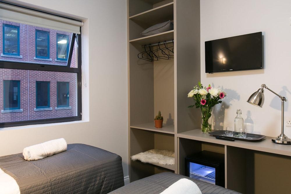 Belvilla Ilford Hill Hotel London Bagian luar foto