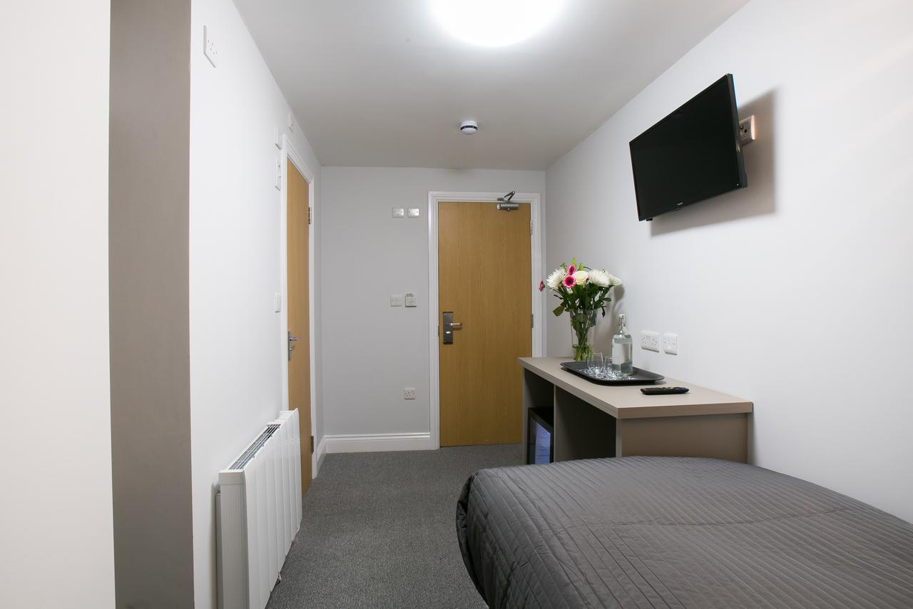 Belvilla Ilford Hill Hotel London Bagian luar foto