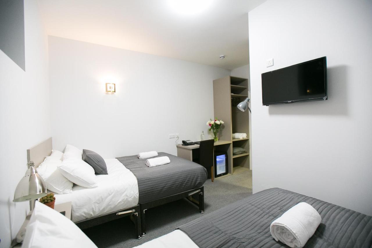 Belvilla Ilford Hill Hotel London Bagian luar foto