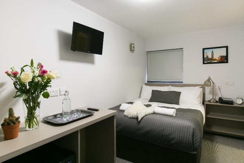 Belvilla Ilford Hill Hotel London Bagian luar foto