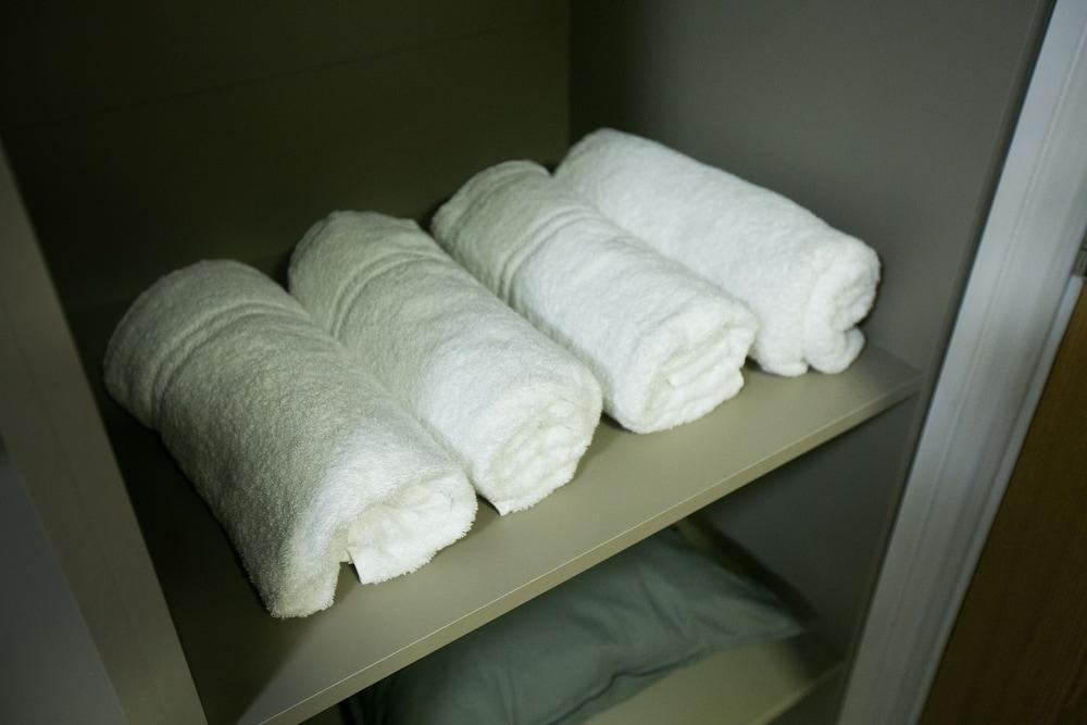 Belvilla Ilford Hill Hotel London Bagian luar foto